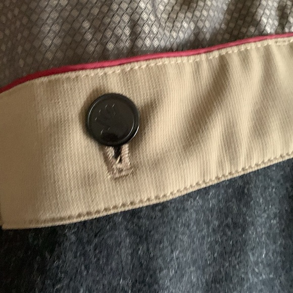 Sanyo Trench Coat. Size 40R. Removable lining. Great condition - Picture 6 of 10